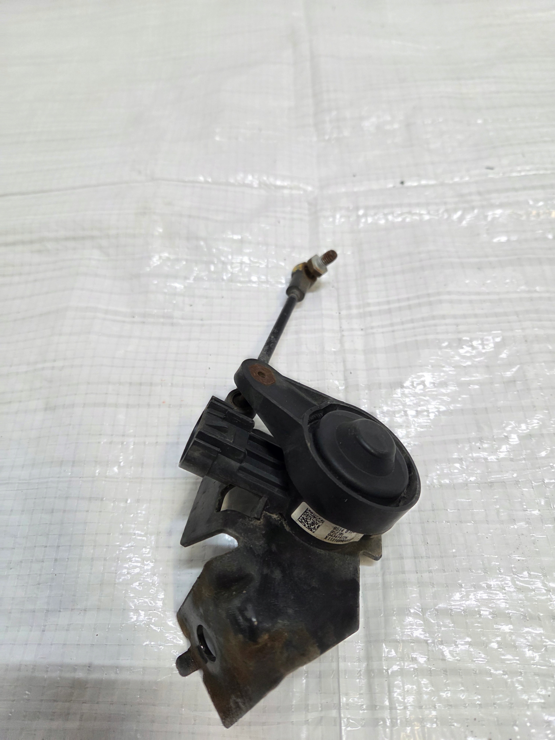 Opel Mokka X sensor for front headlight leveling (level sensor) 95146195 18248486995 main